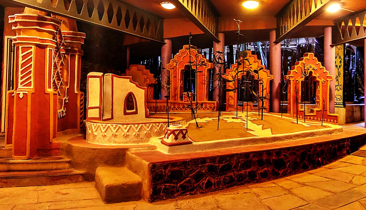 Story of Decorative Shelves