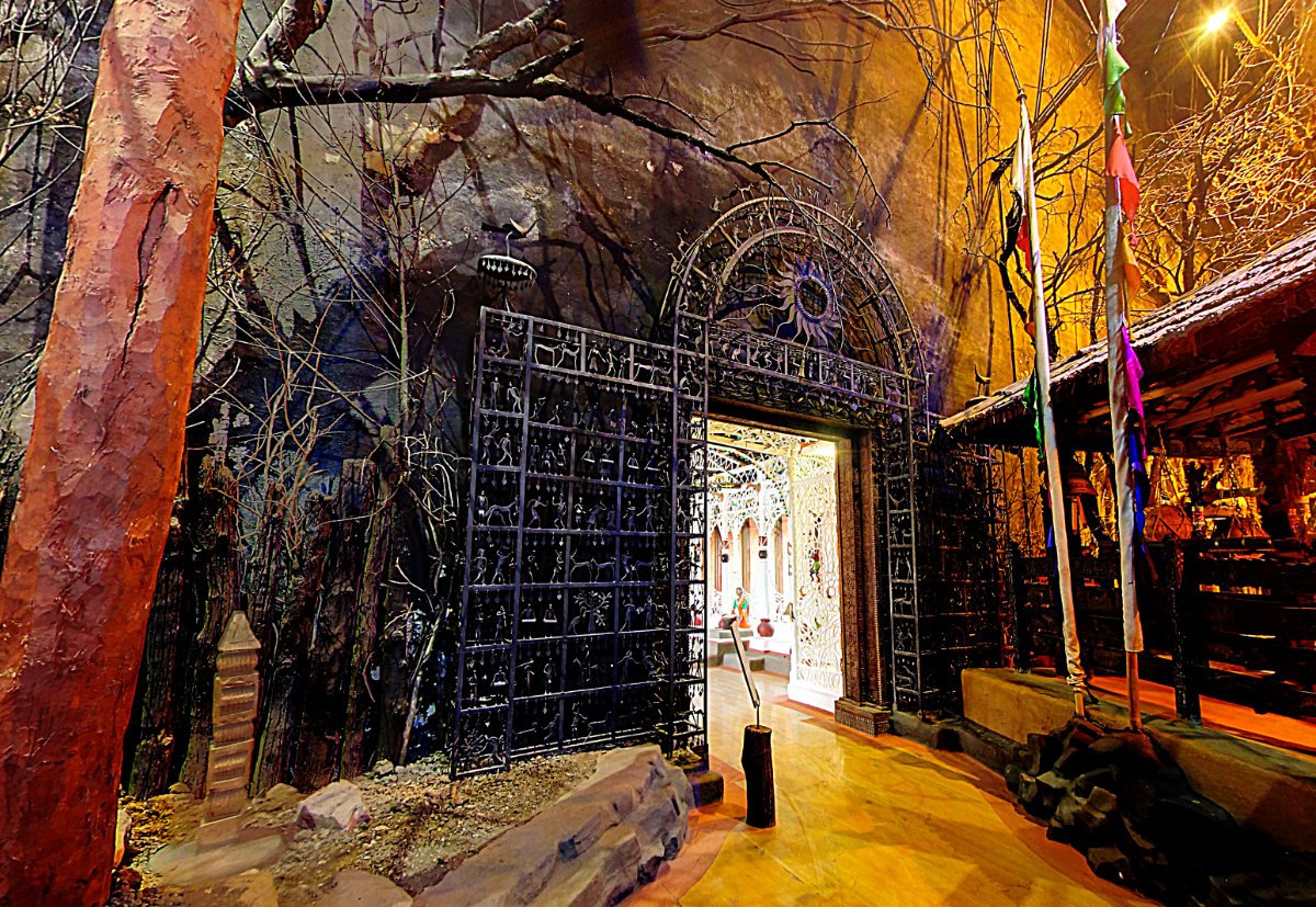 The king of Loharipur